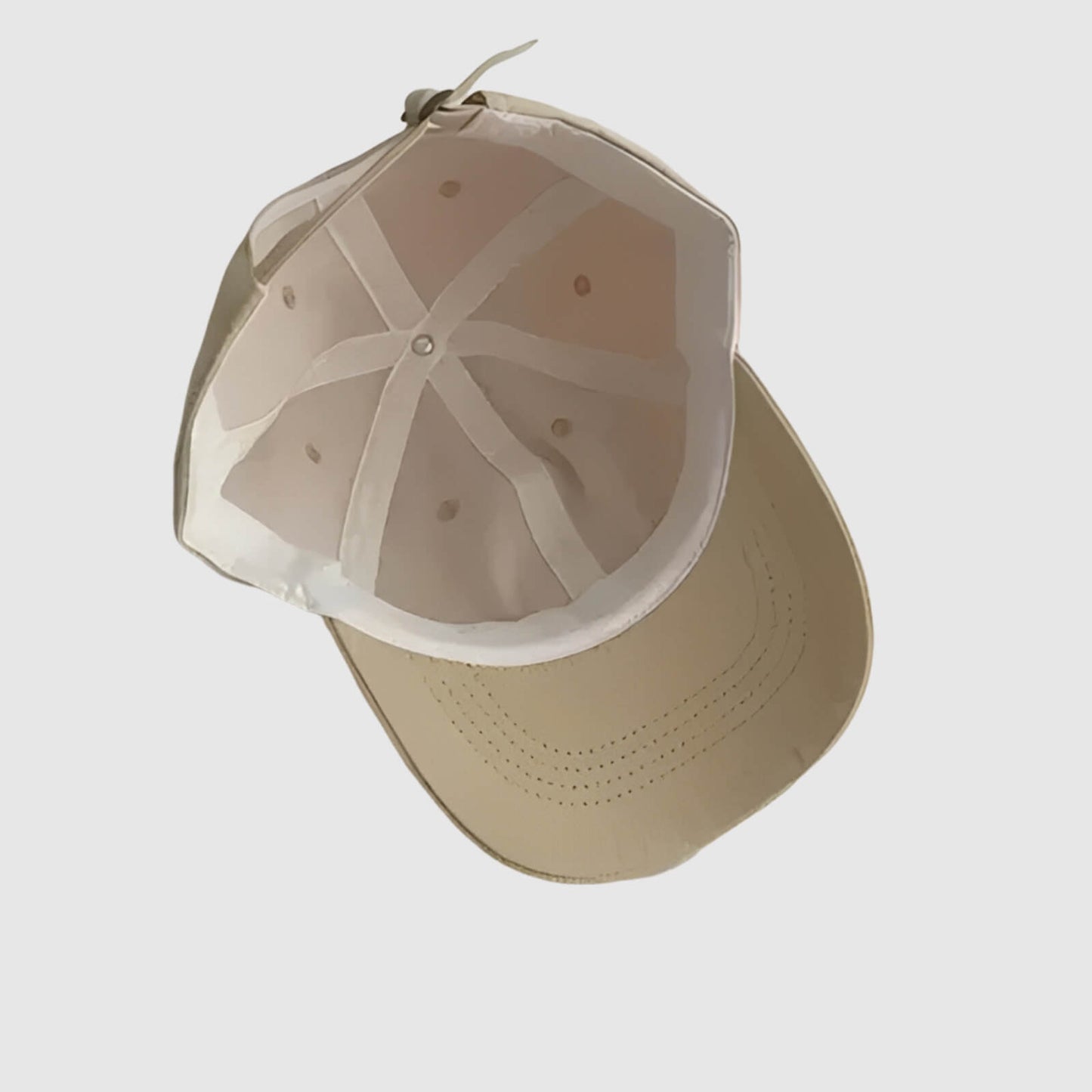 Casquette enfant ourson brodé – douceur et protection au soleil