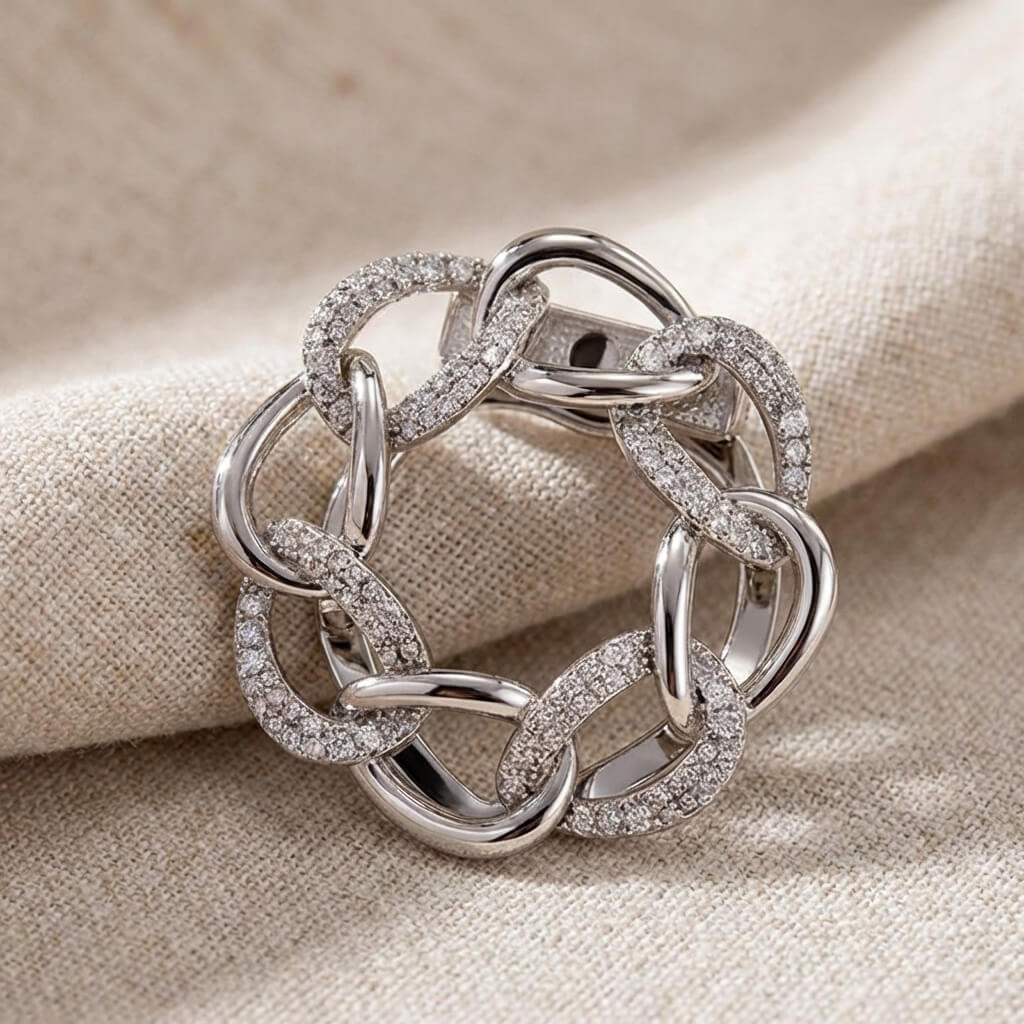 Broche étincelante