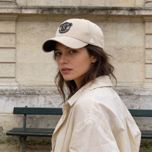 Casquette « CLASSIC » – broderie dorée et style urbain