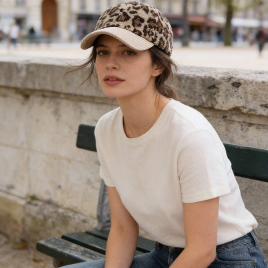 Casquette léopard en velours côtelé – chaude et ultra tendance