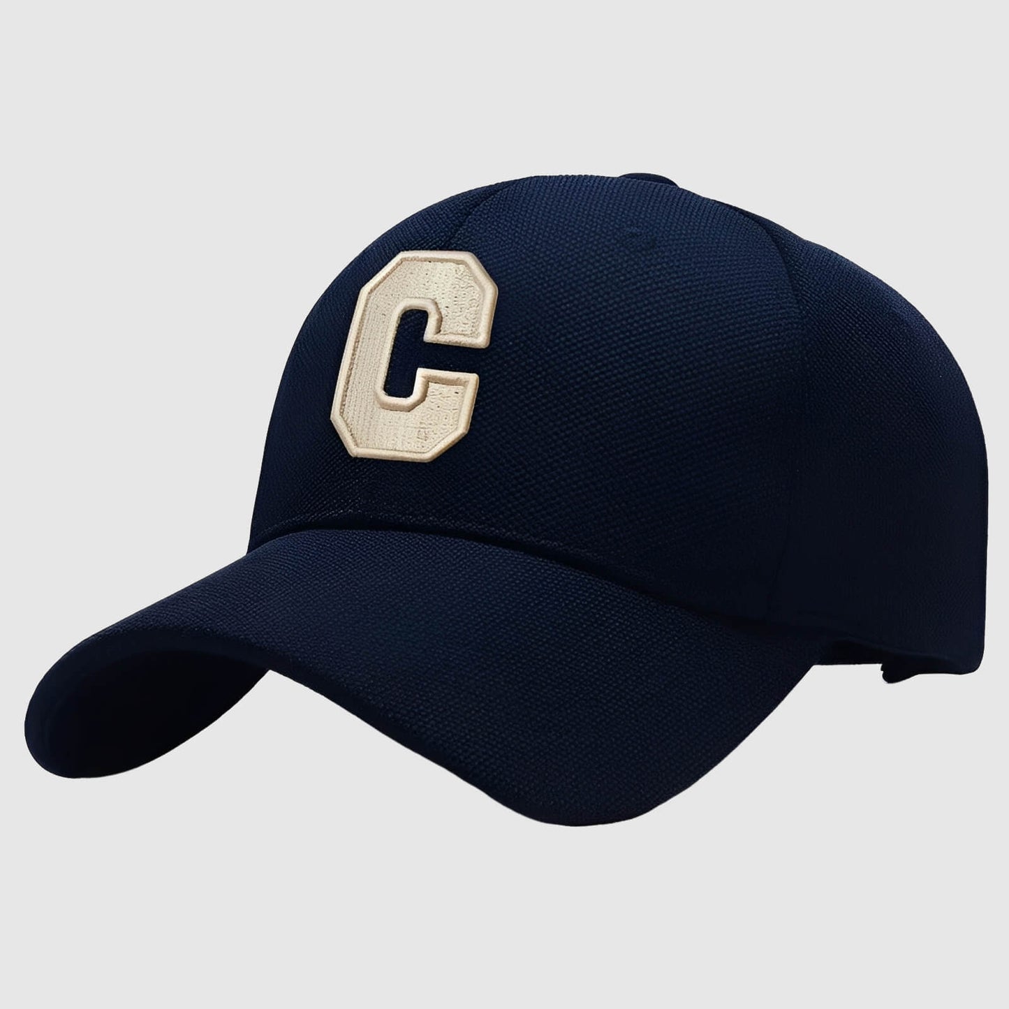 Casquette lettre C – simple, mode et facile à porter