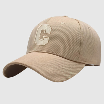 Casquette lettre C – simple, mode et facile à porter