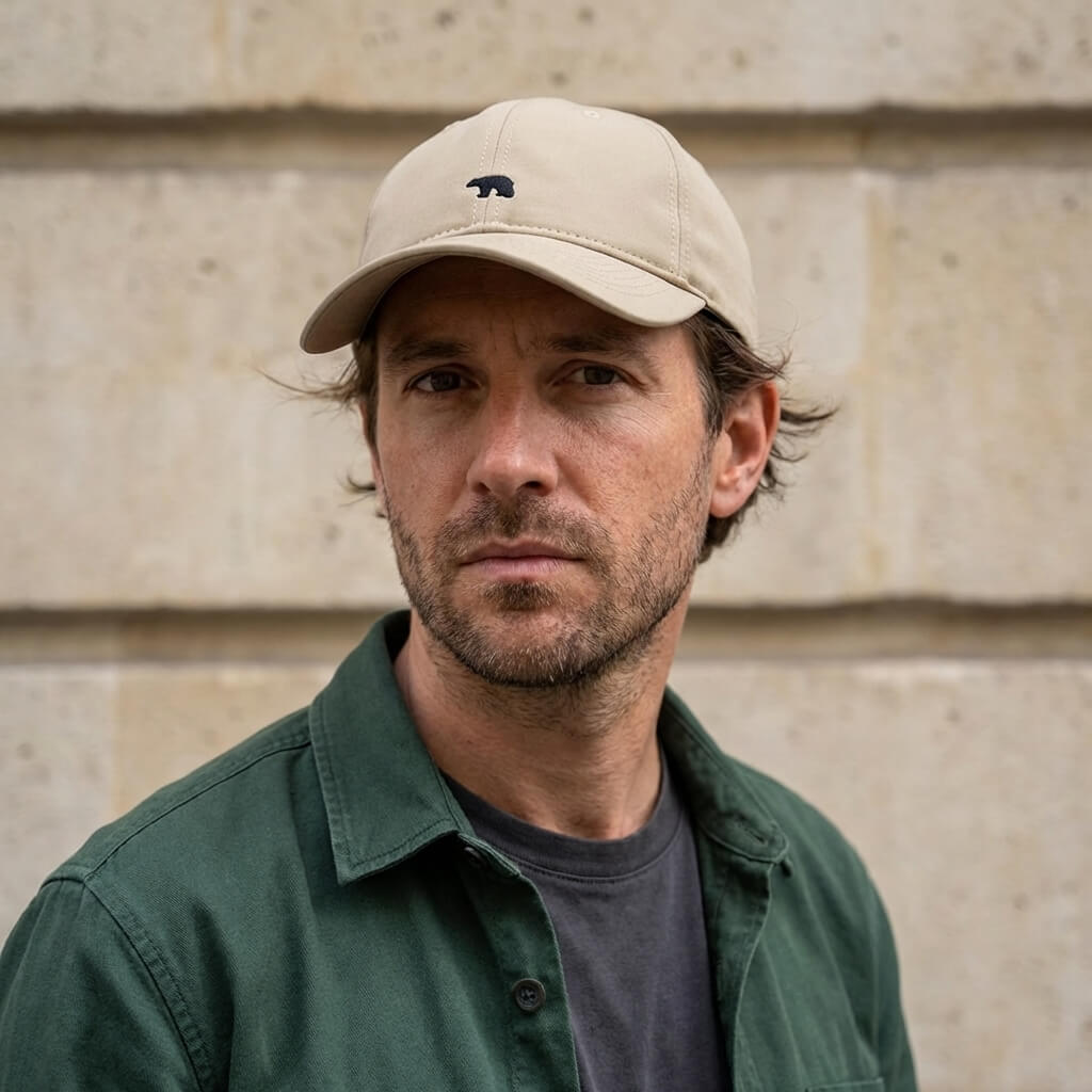 Casquette ours polaire – Urbaine et minimaliste