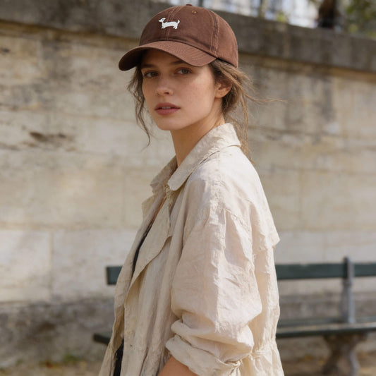 Casquette teckel brodé – casual et pleine de caractère