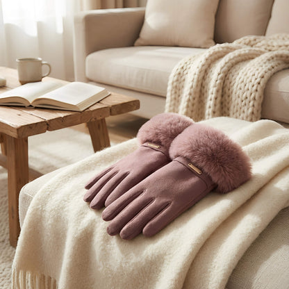 Gants femme hiver en suédine et fausse fourrure – doublés velours et tactiles