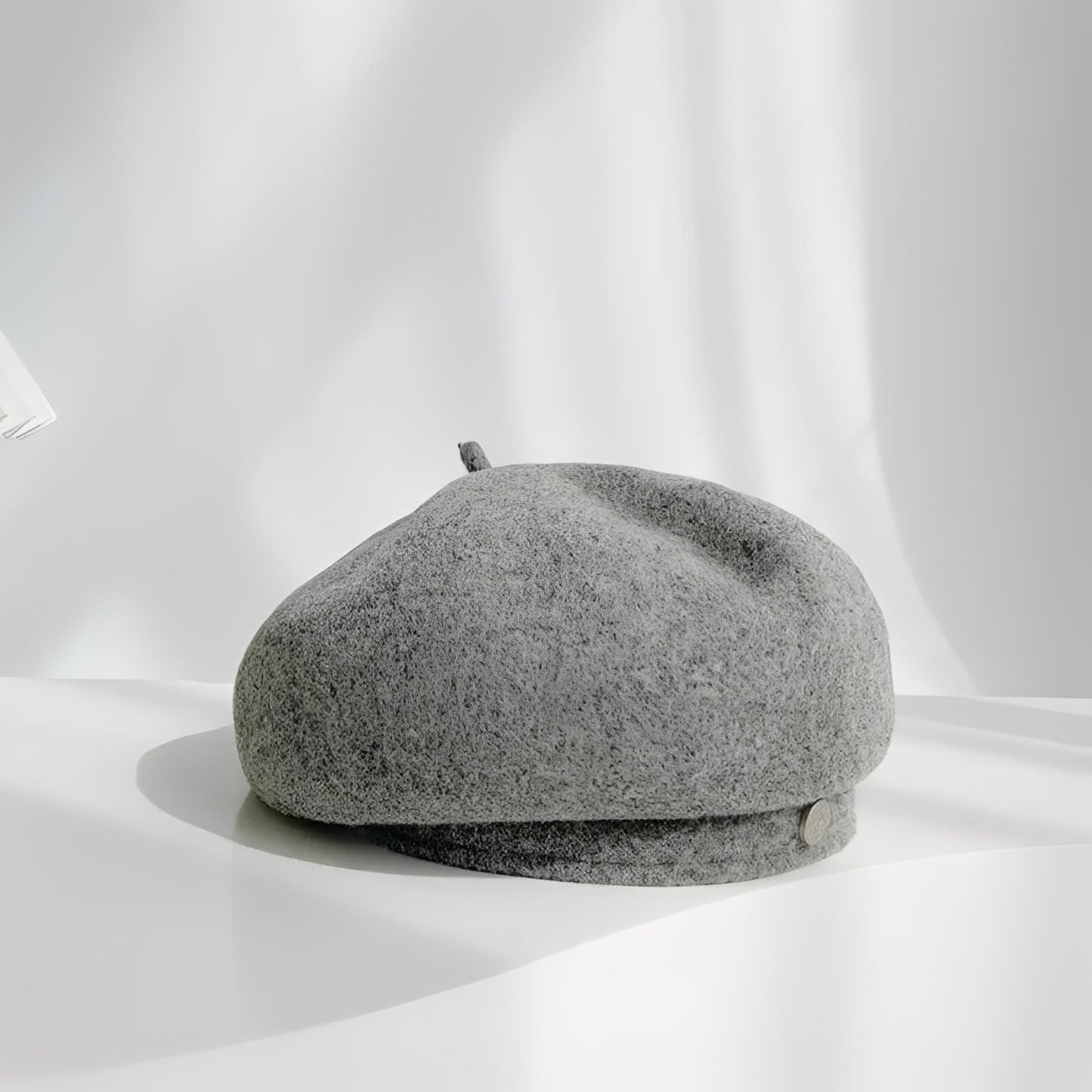 Béret en laine feutrée pour femme au style art français rétro
