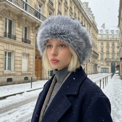 Bonnet russe en fausse fourrure – douceur et charme