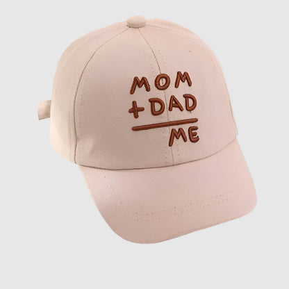 Casquette enfant à lettre brodée – style quotidien et confortable