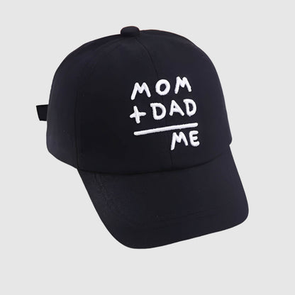 Casquette enfant à lettre brodée – style quotidien et confortable