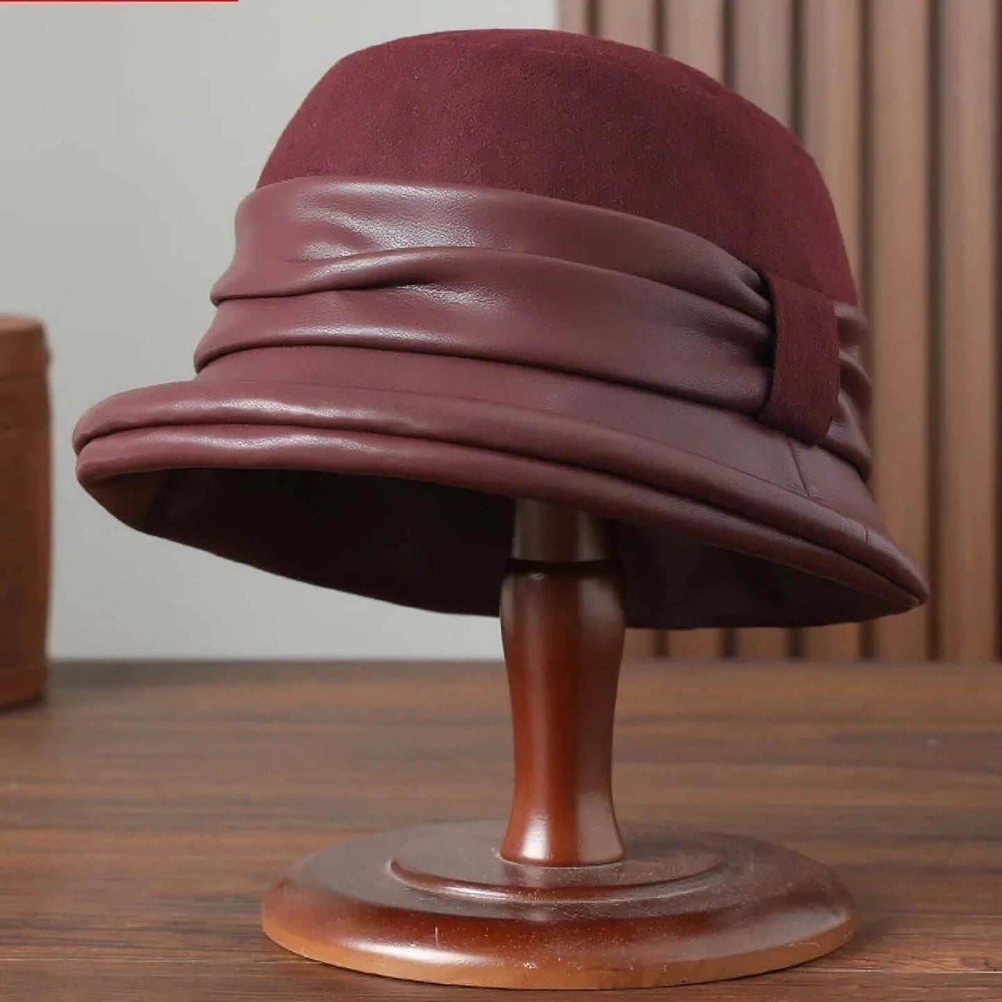 Chapeau cloche en feutre de laine pour femme