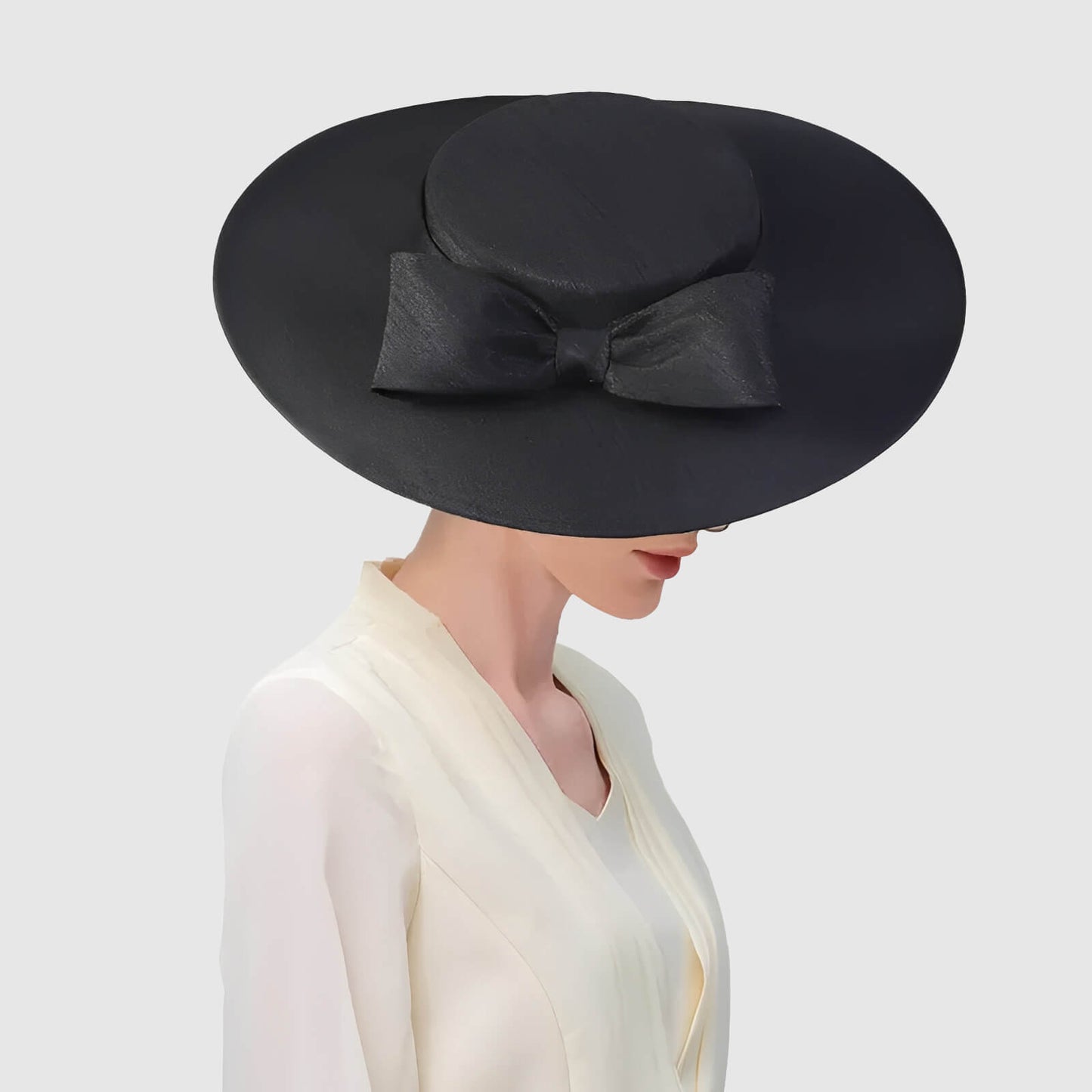 Chapeau de mariage à large bord et grand nœud pour femme