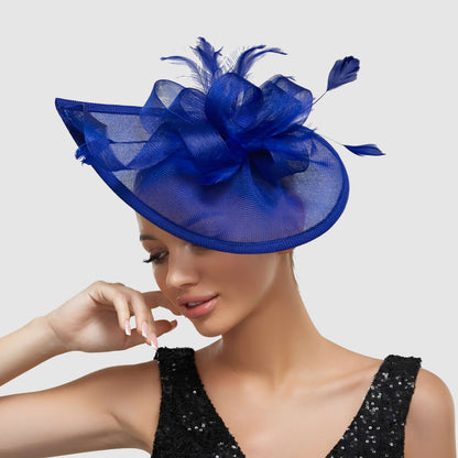 Chapeau de mariage avec plume et fleur