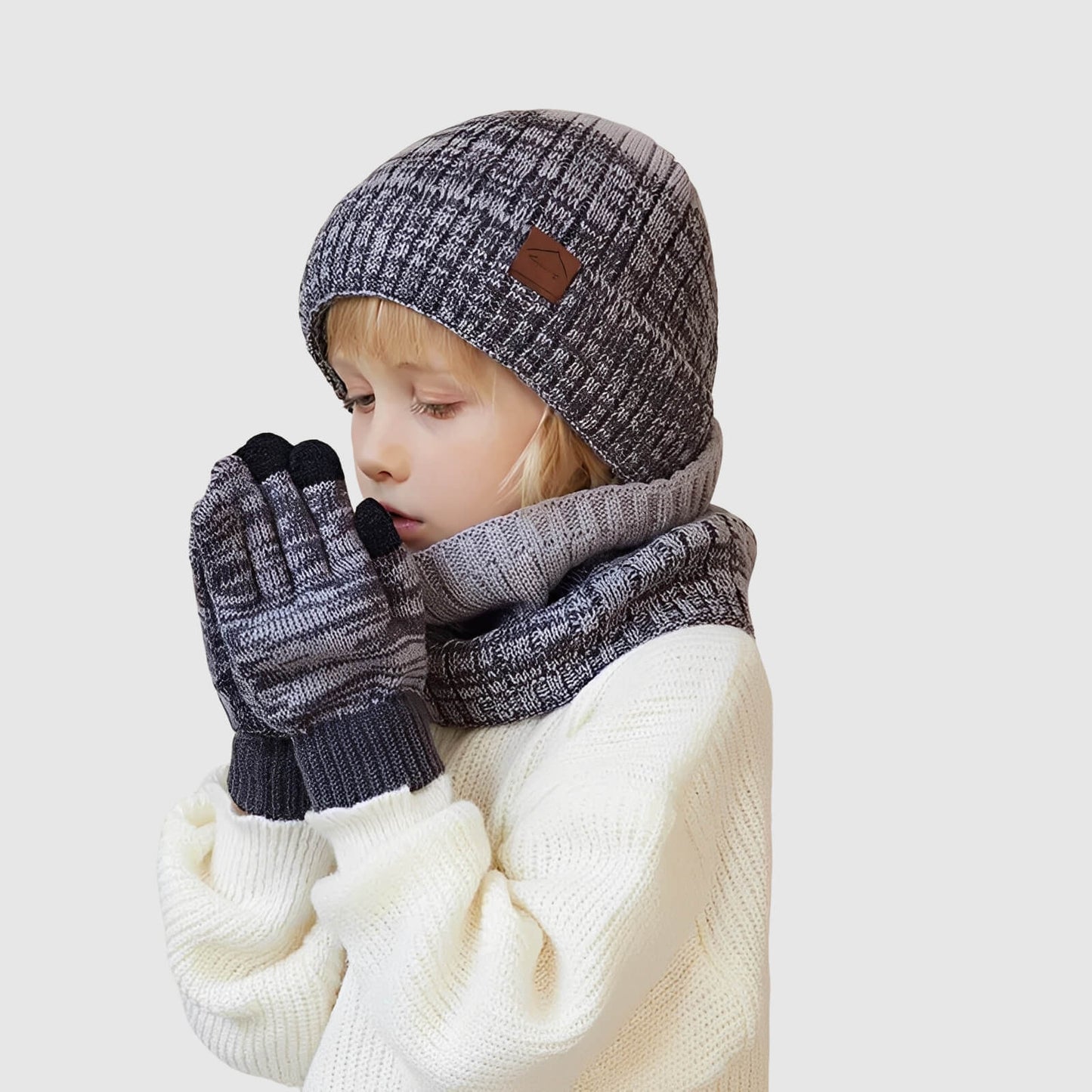 Ensemble bonnet, cache-cou et gants – hiver chaud pour enfants